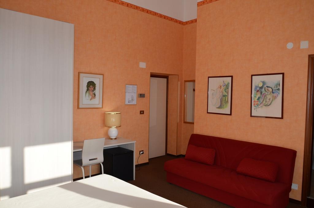 Hotel Corona Termoli Bagian luar foto