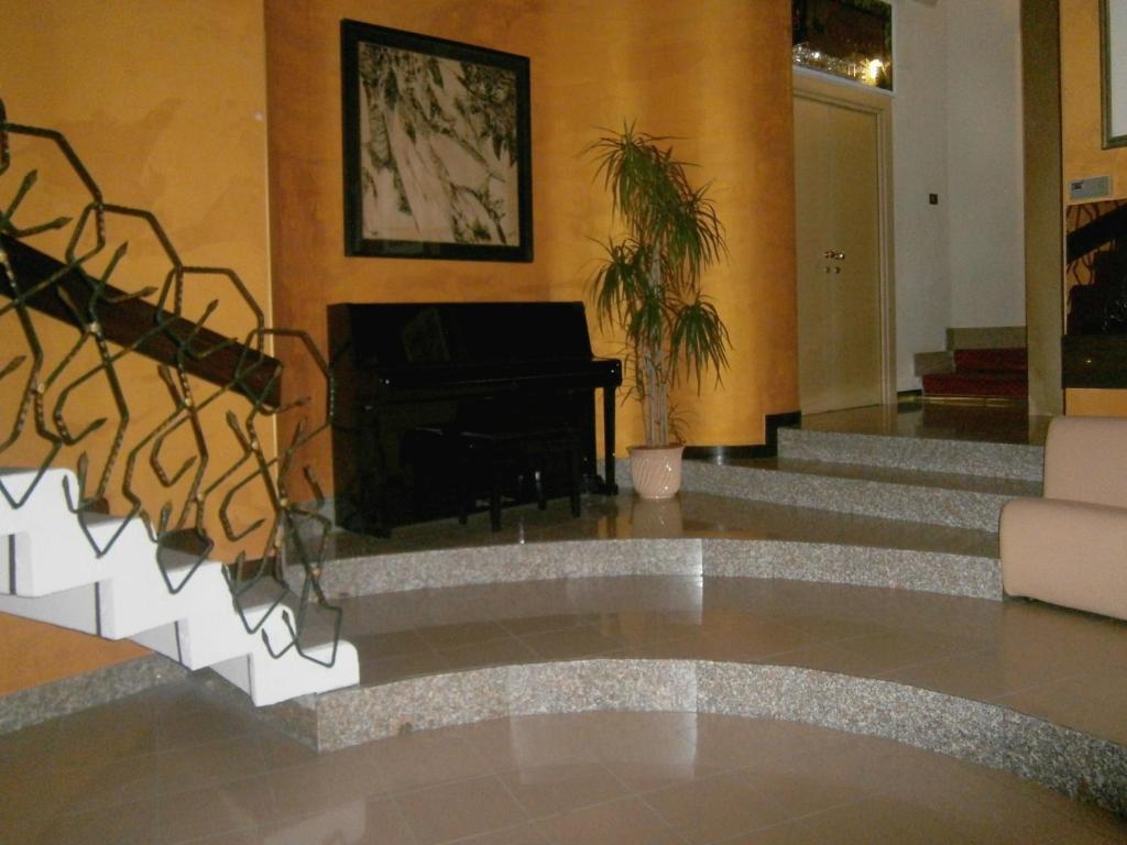 Hotel Corona Termoli Bagian luar foto